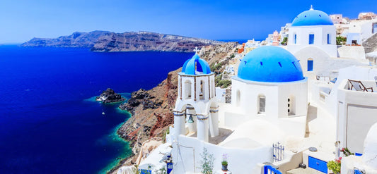 The Ultimate Santorini Experience: Unforgettable Adventures Await