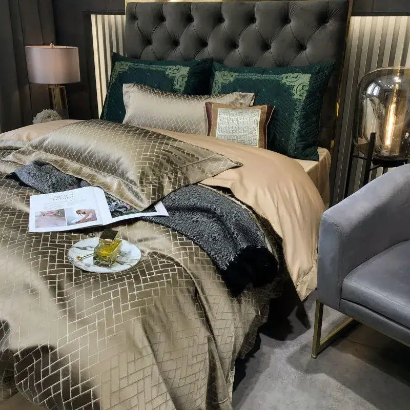 Luxury Black Gold Jacquard Egyptian Cotton Bedding Set - 4/6 Pcs