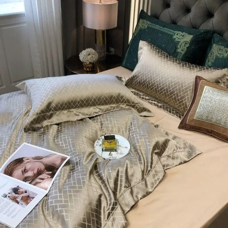 Luxury Black Gold Jacquard Egyptian Cotton Bedding Set - 4/6 Pcs