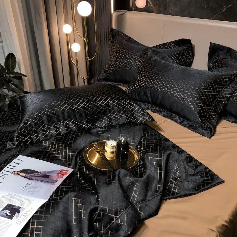 Luxury Black Gold Jacquard Egyptian Cotton Bedding Set - 4/6 Pcs